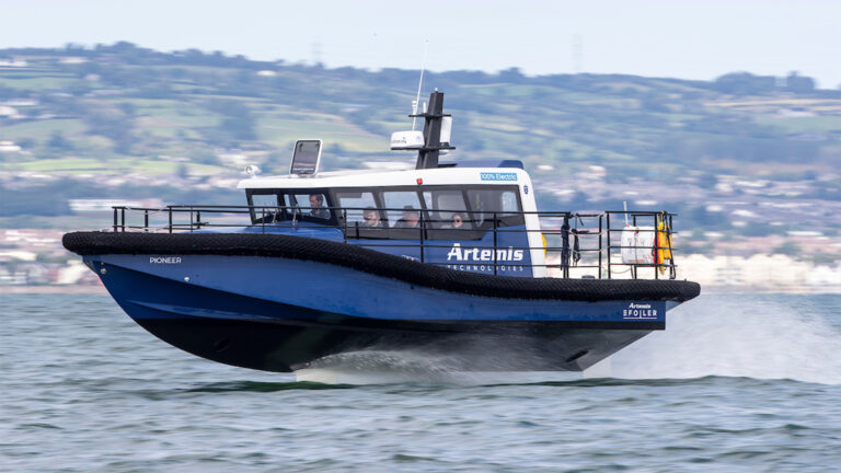 ProZero & Artemis Technologies Unveils Electric Foiling Workboat