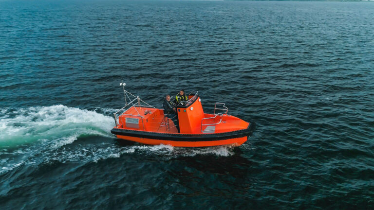 The ProZero 6m CC Workboat