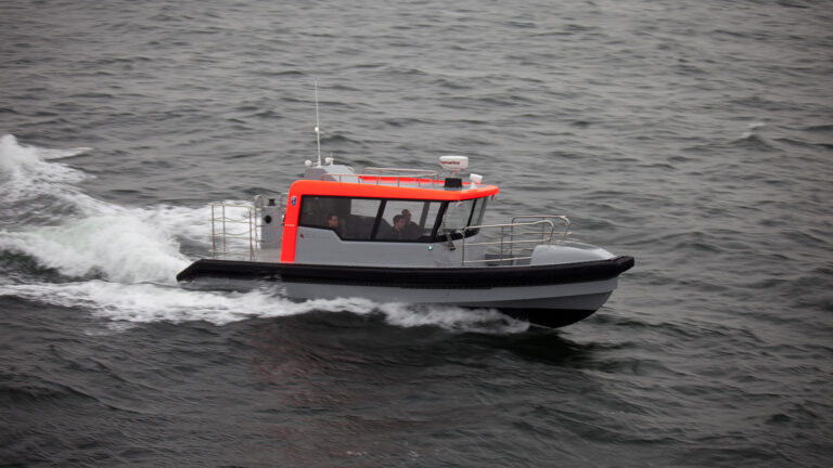 The ProZero 8m Full Cabin Workboat